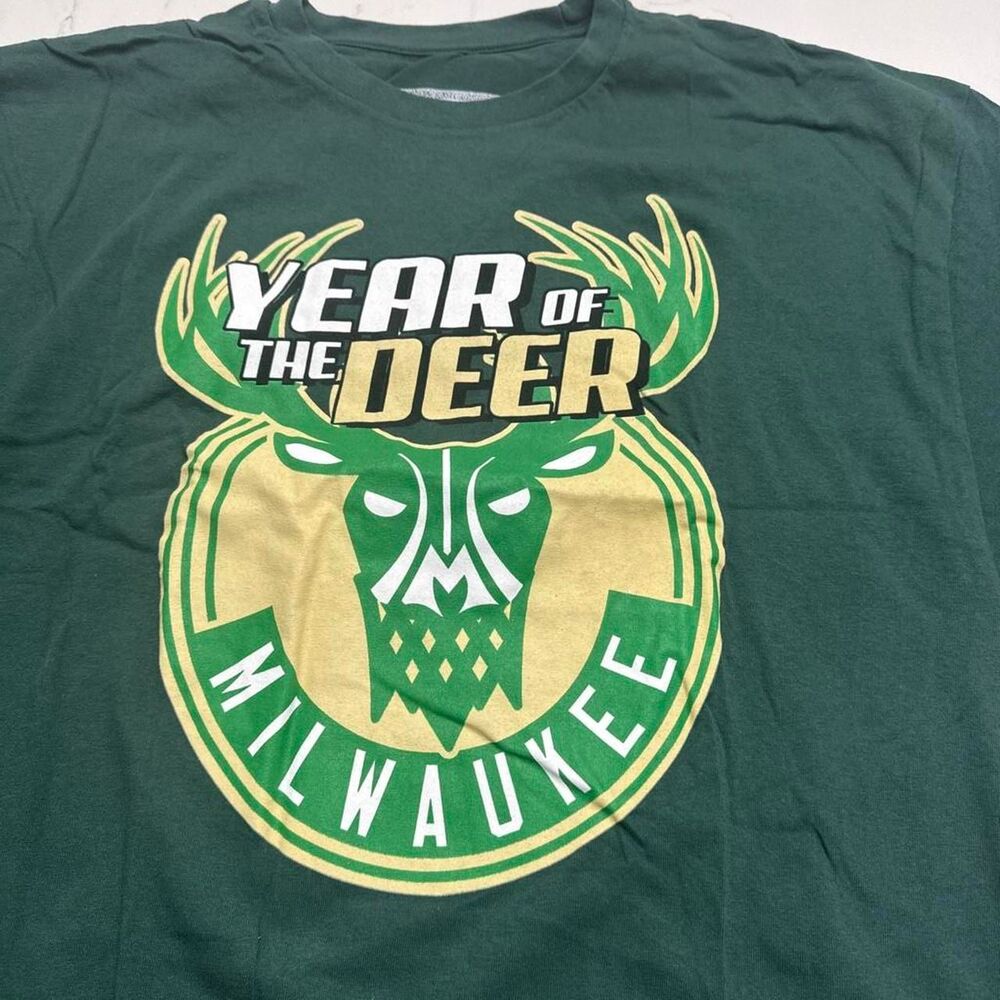 Nba Men's Green T-shirt